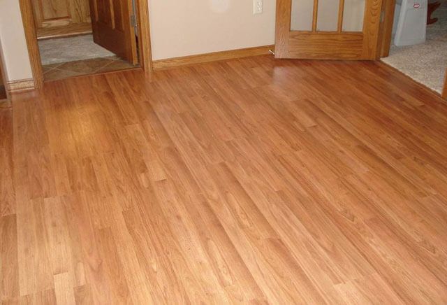 Comment poser du linoléum sur un sol en béton