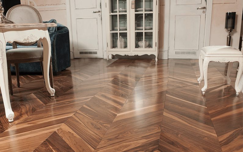 Parquet à l'intérieur.