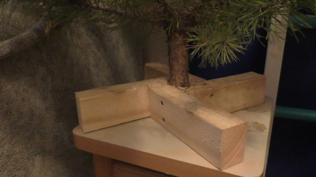 Support de sapin de Noël DIY en bois.