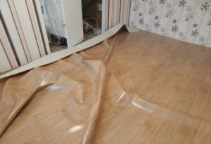 Combien de temps le linoléum doit-il reposer ?