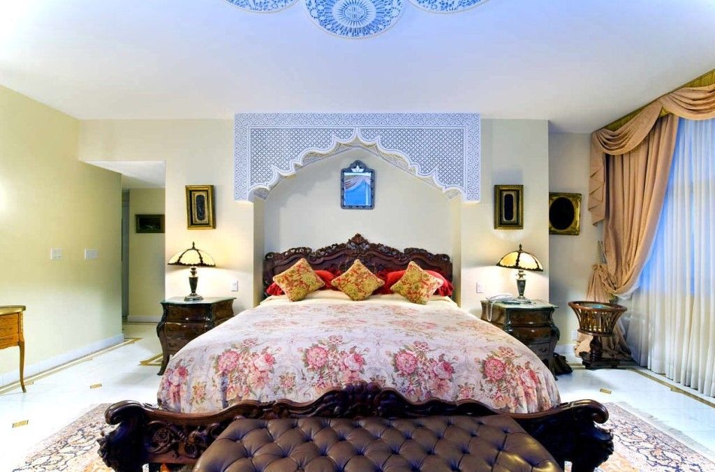 Option pour décorer une chambre dans un style marocain.