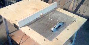 Table DIY pour une scie circulaire