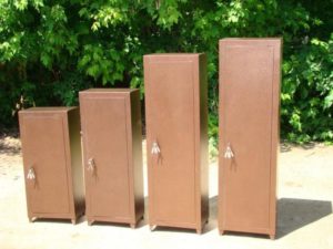 Coffres-forts de différentes tailles.