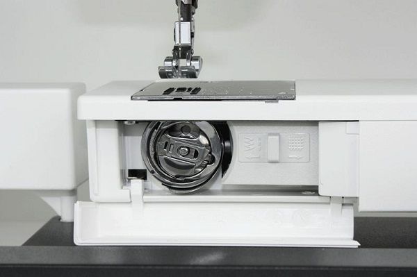 Type de navette dans une machine à coudre.