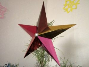 Étoile sur le sapin de Noël