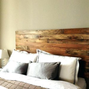 Tête de lit en bois DIY