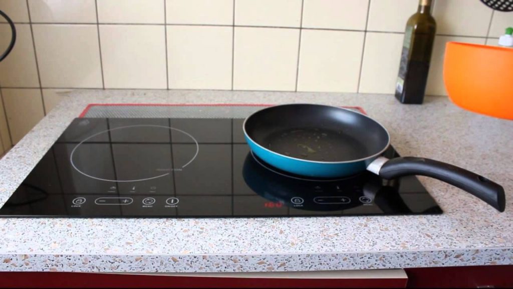 comment fonctionne une cuisinière à induction
