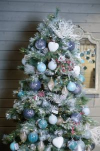 comment décorer joliment un sapin de Noël