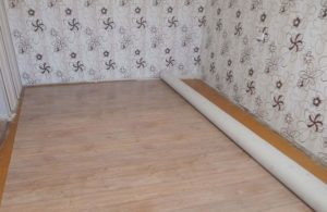 comment poser du linoléum sur un parquet