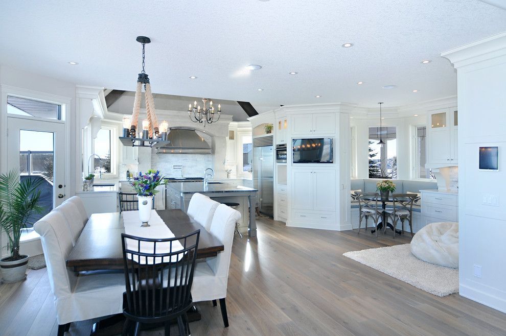 Télévision dans la cuisine 