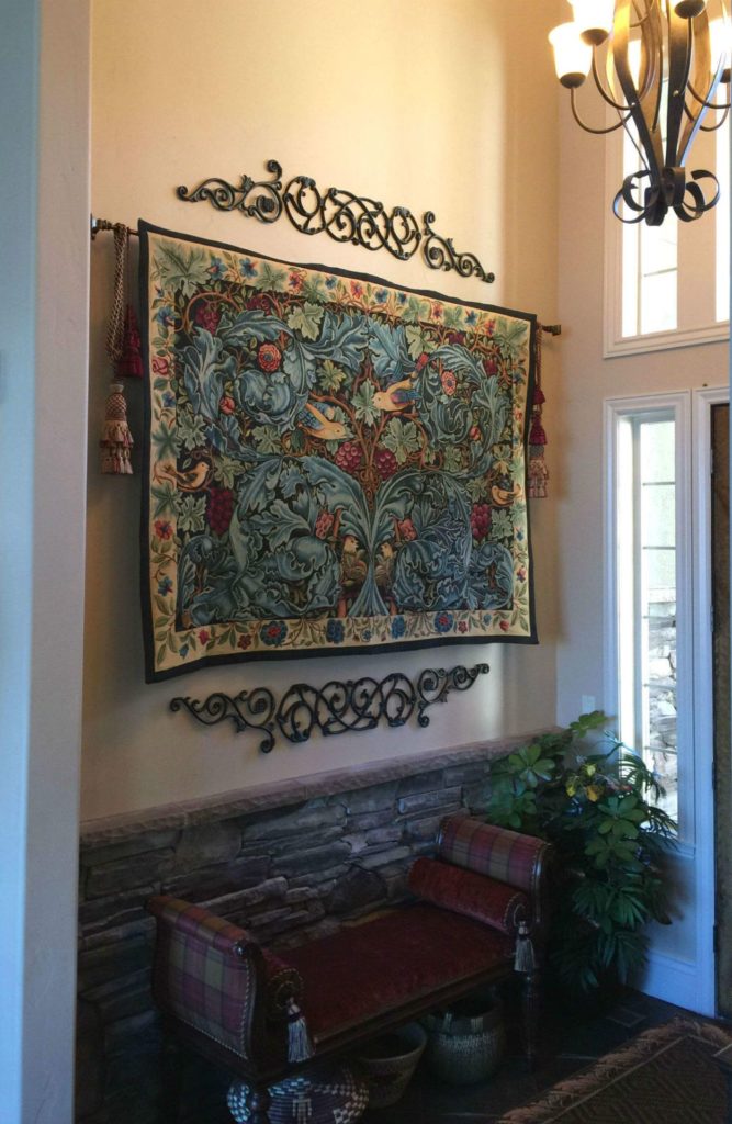 Le panneau est élégant dans un intérieur moderne