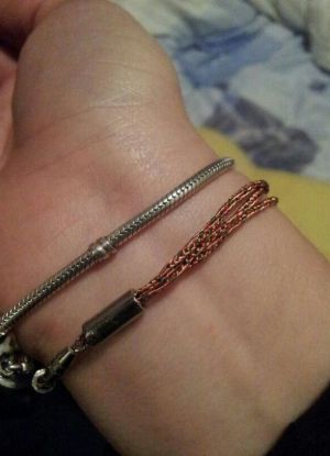 Bracelet casque 