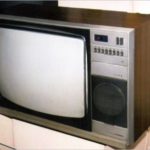 Vieille télé.