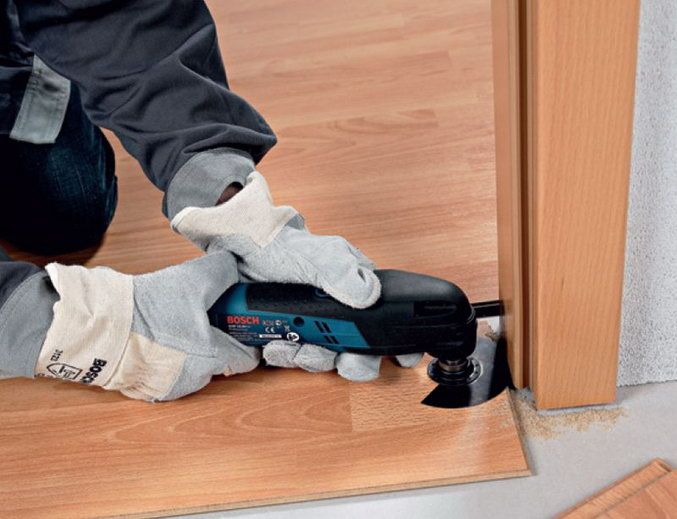 Que font les portes ou le stratifié en premier ?