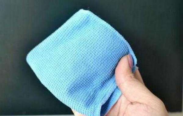 Essuyez l'écran du téléviseur