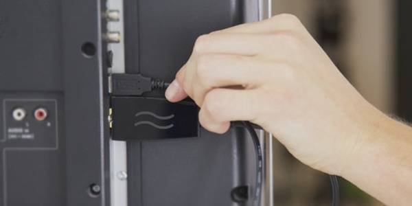 Comment connecter un microphone à une télévision intelligente