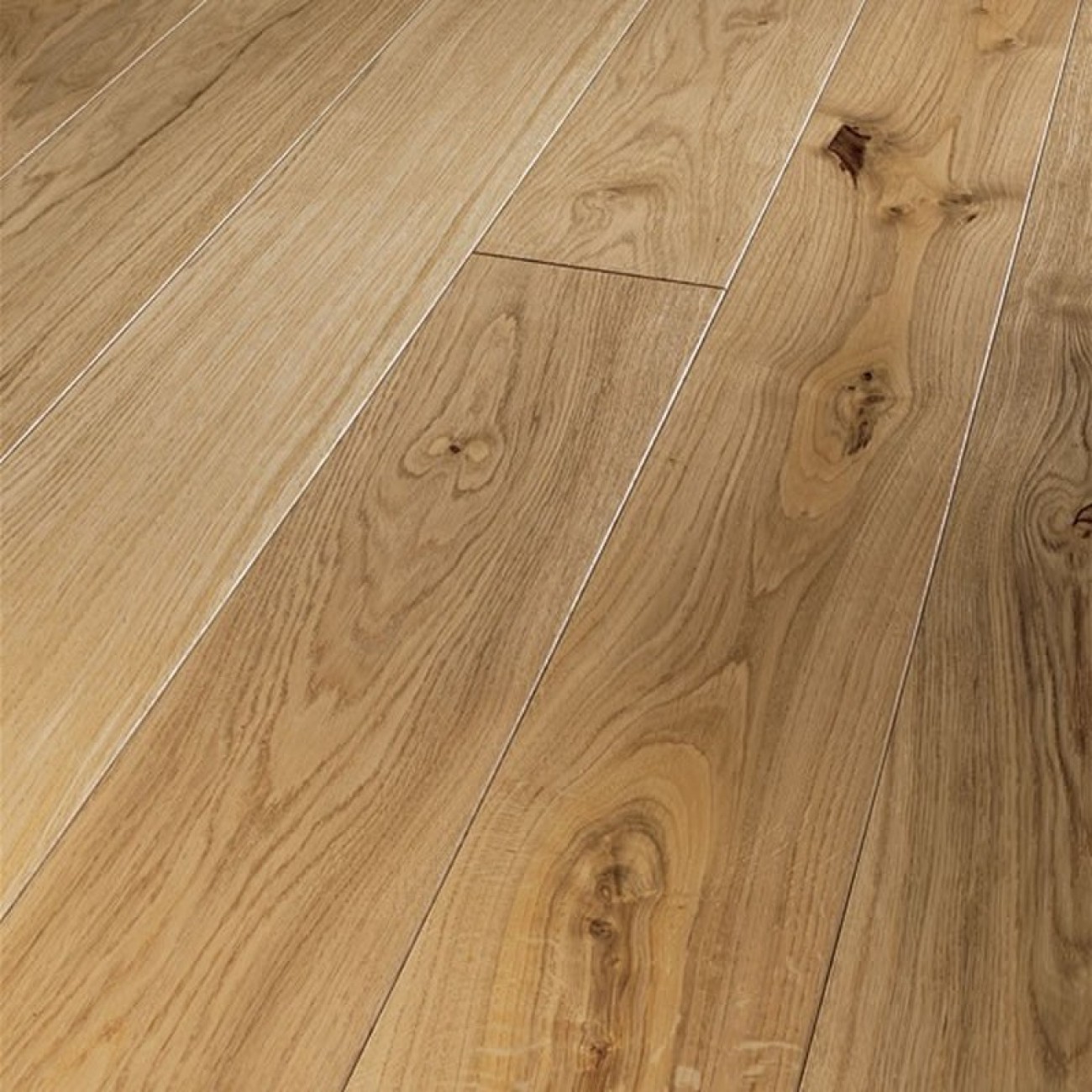 La planche de parquet sous linoléum doit être lisse et sans défauts