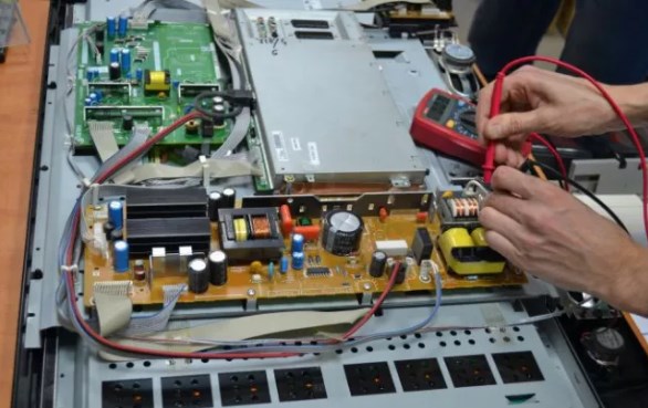 Réparation de téléviseur