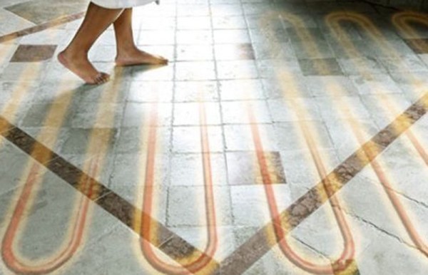 Pose de carrelage sur sol à eau chaude 4