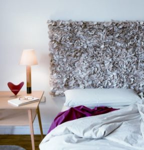 Quoi accrocher au mur à la place d'un tapis