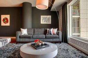 Moquette grise à l'intérieur