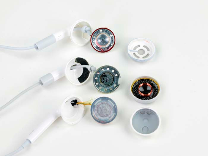 Séchage des écouteurs.