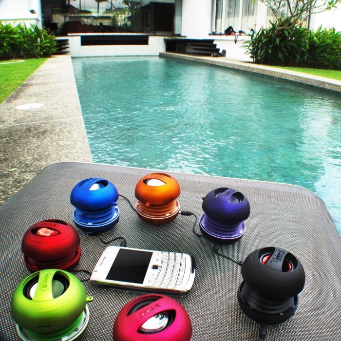 Connectez le haut-parleur au téléphone