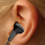 Écouteur dans l'oreille.