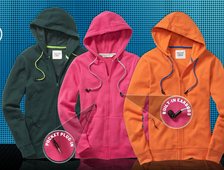 Modèles de sweat-shirts avec écouteurs.