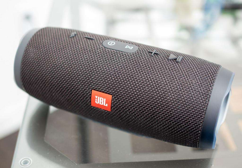 Enceinte portable JBL.