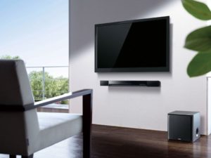 Comment s’appelle une longue enceinte TV ?