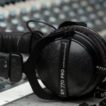 Surveiller les écouteurs.