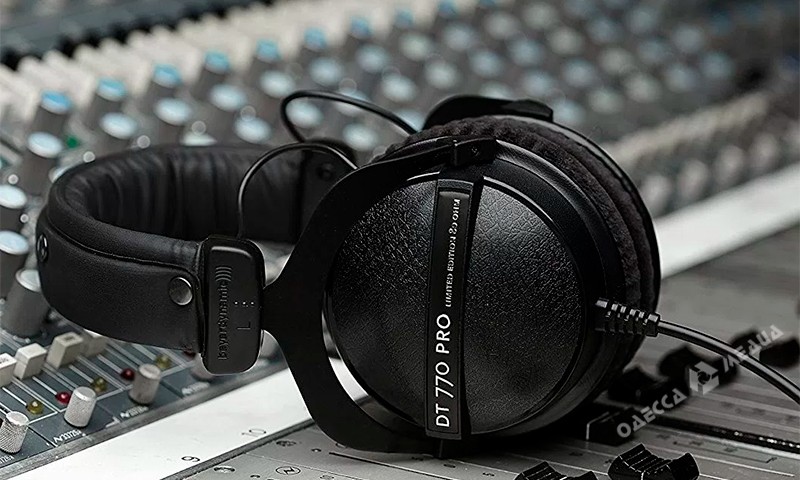 Surveiller les écouteurs.