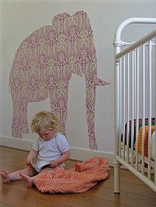 Comment utiliser les restes de papier peint pour décorer votre intérieur