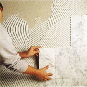 poser du carrelage avec de la colle