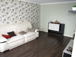 combinaison de papier peint et de stratifié