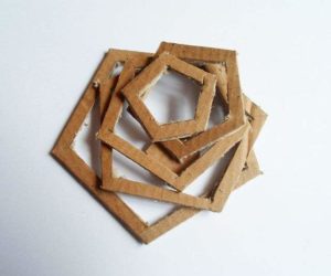 lampe en carton ondulé