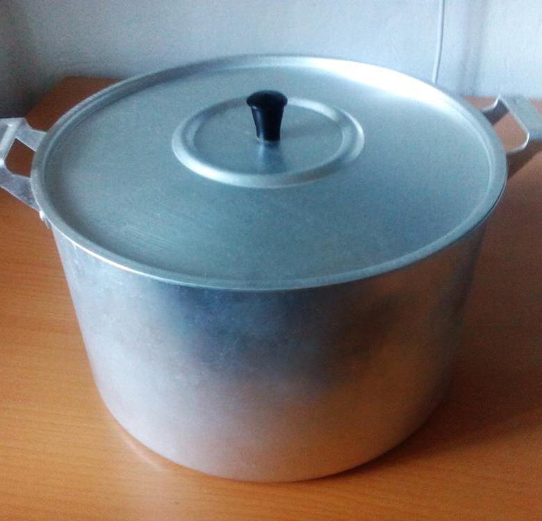 casseroles en aluminium
