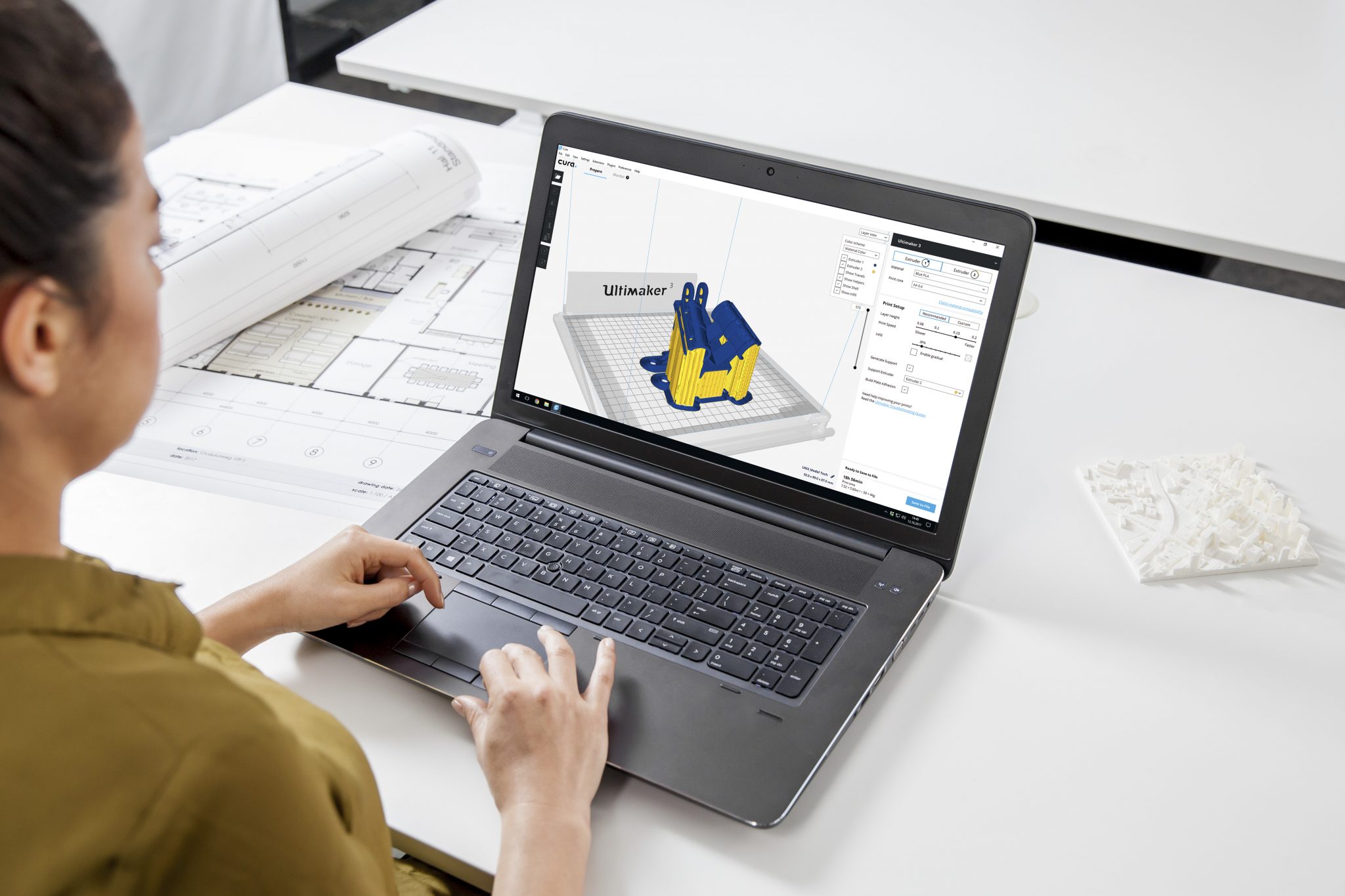 Contrôler le fonctionnement d'une imprimante 3D.