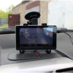 tablette dans la voiture