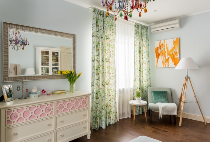 derrière les rideaux