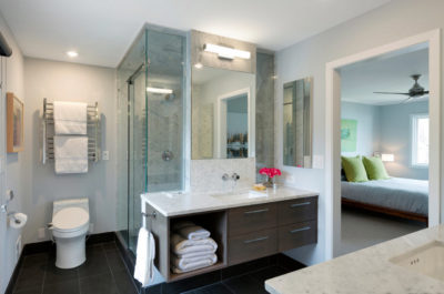 toilettes combinées avec baignoire