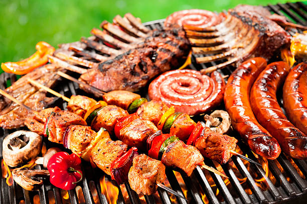 Plats sur le grill.