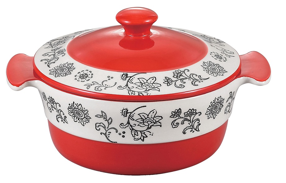 Poêle en céramique dans la cuisine