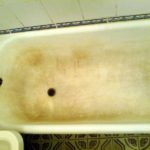 Plaque dans la salle de bain.