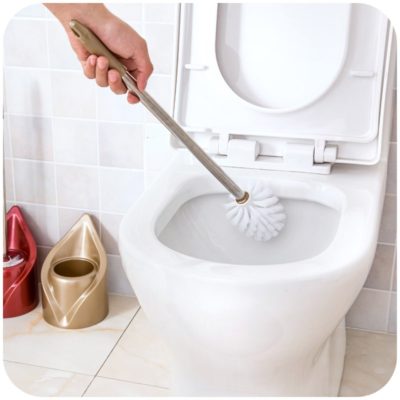 Comment garder votre brosse de toilette propre