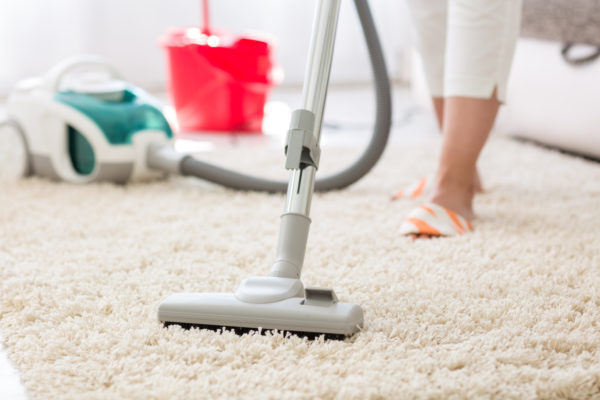 Comment sécher un tapis avec un aspirateur