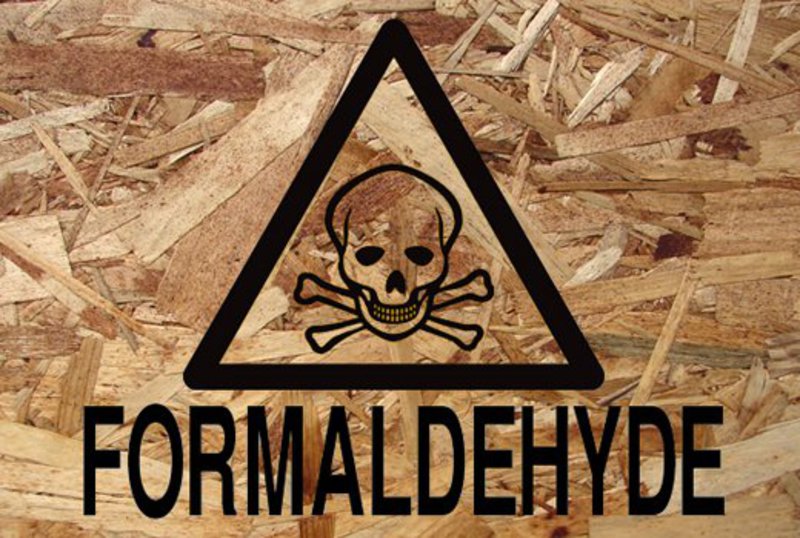 Meubles qui libèrent du formaldéhyde.