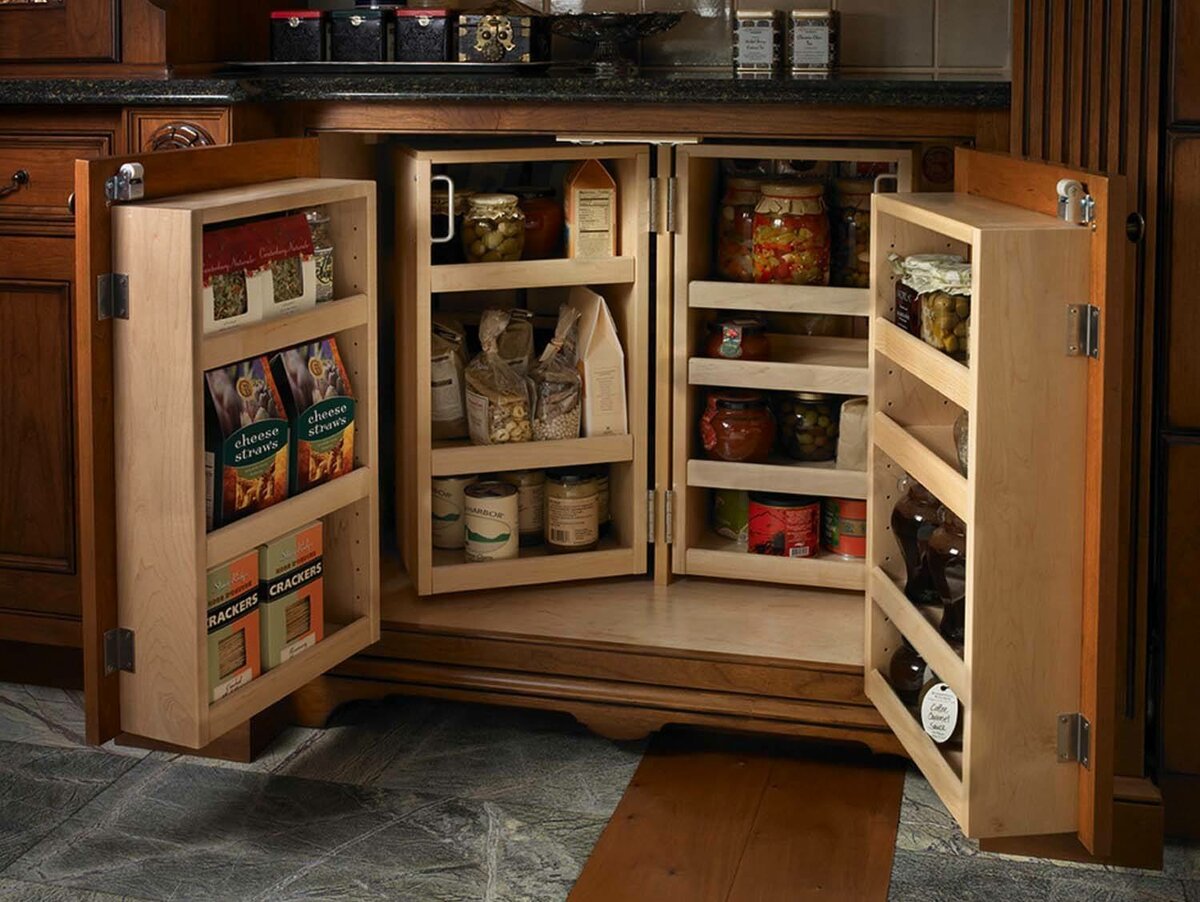 tiroirs sur la porte