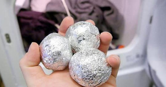 Pourquoi avons-nous besoin de boules de papier d'aluminium dans la lessive ?